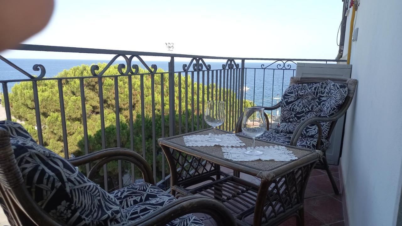 Bed and Breakfast Le Spiagge à Letojanni Extérieur photo