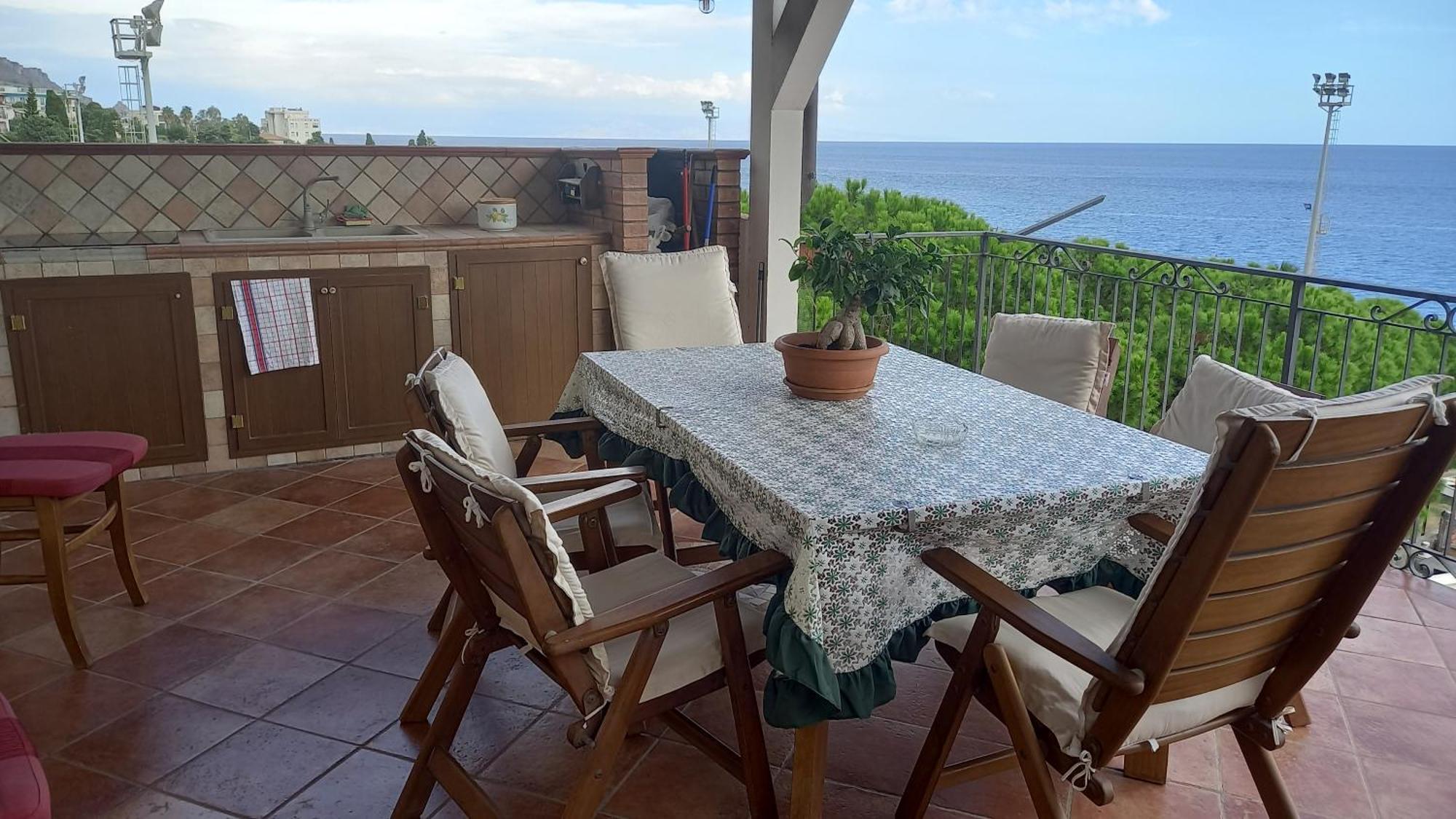 Bed and Breakfast Le Spiagge à Letojanni Extérieur photo